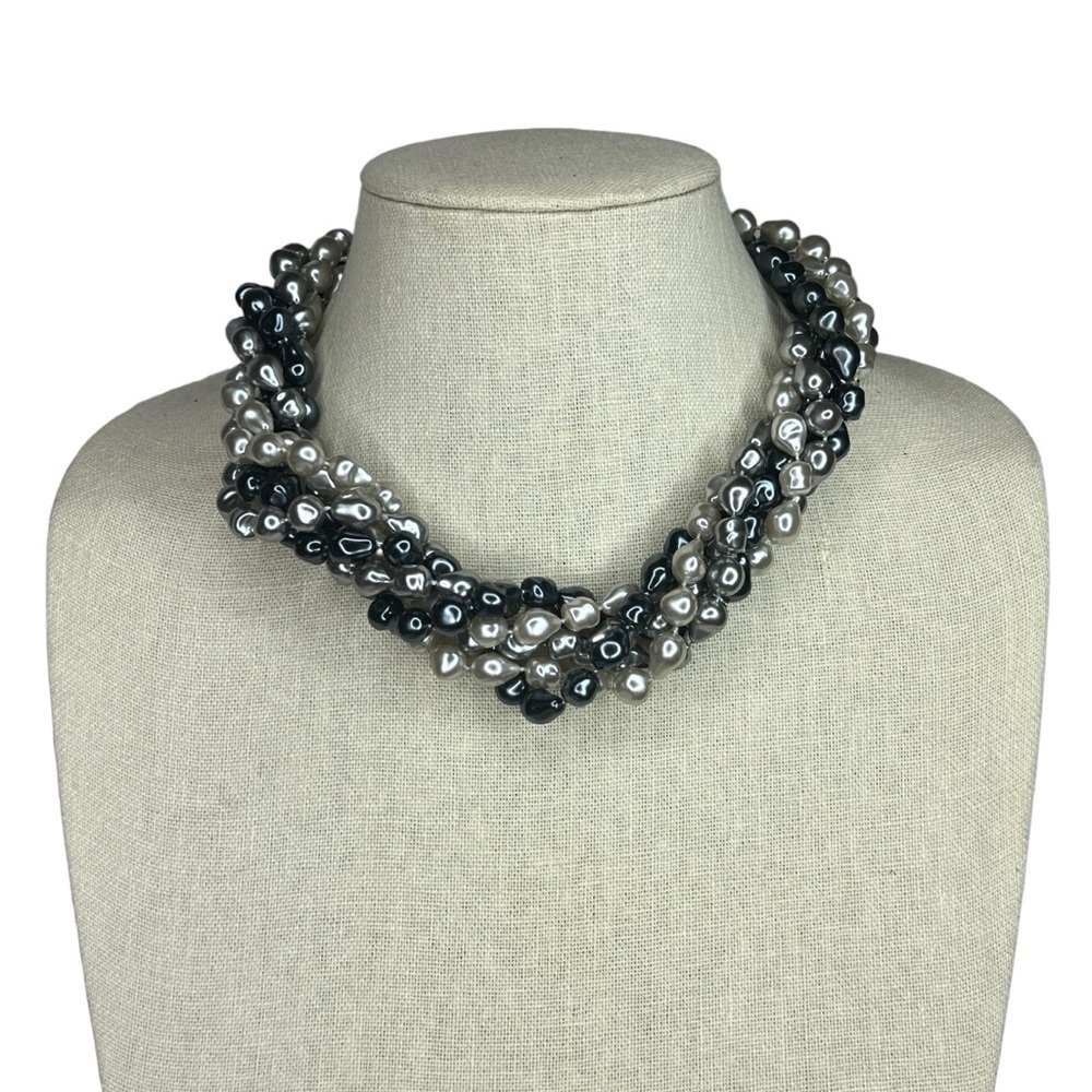 Twisted Shades of Gray Faux Pearl Necklace